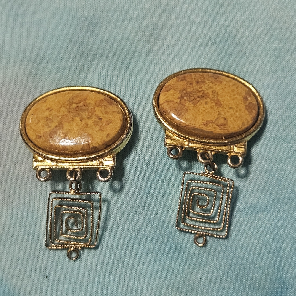 Vintage Orange Jasper Stone With Gold Wire Accessory Clip-On Earrings